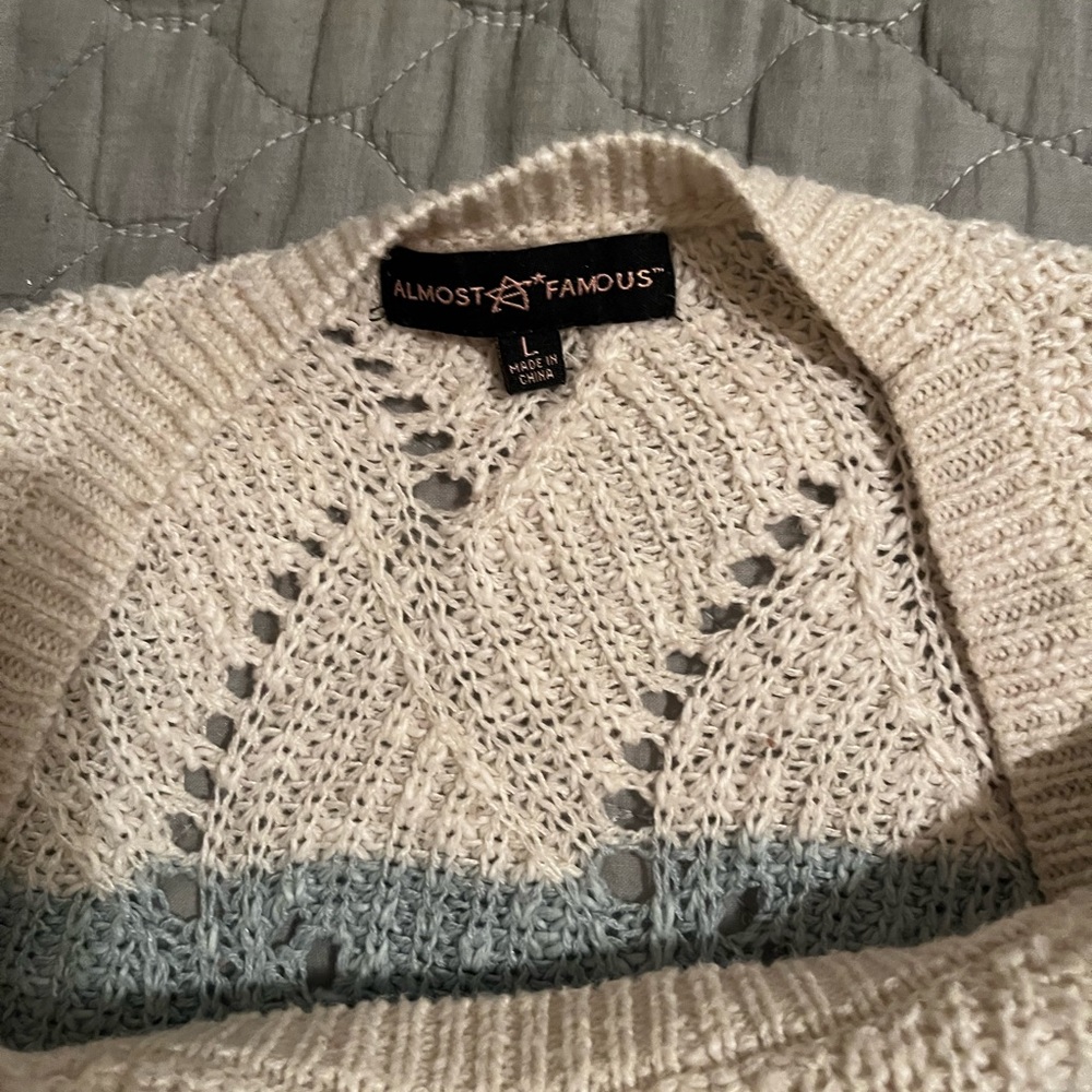 ALMOST FAMOUS~ LAYERING MULTI SWEATER~L - Picture 4 of 8